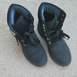 Timberland Boots. Like NEW!